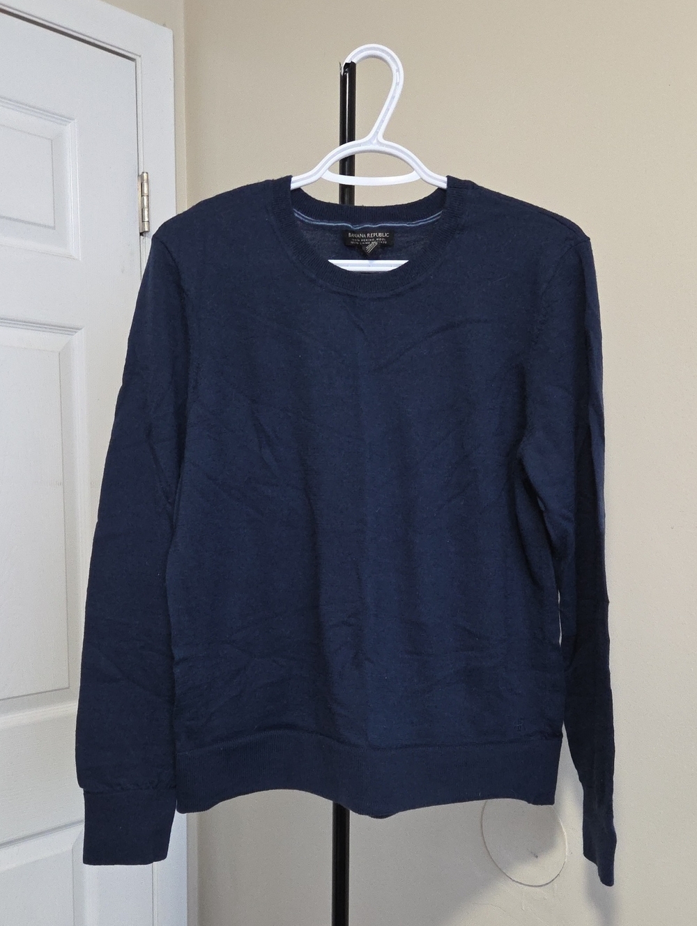 Banana Republic Women's Dark Navy Crewneck Sweater